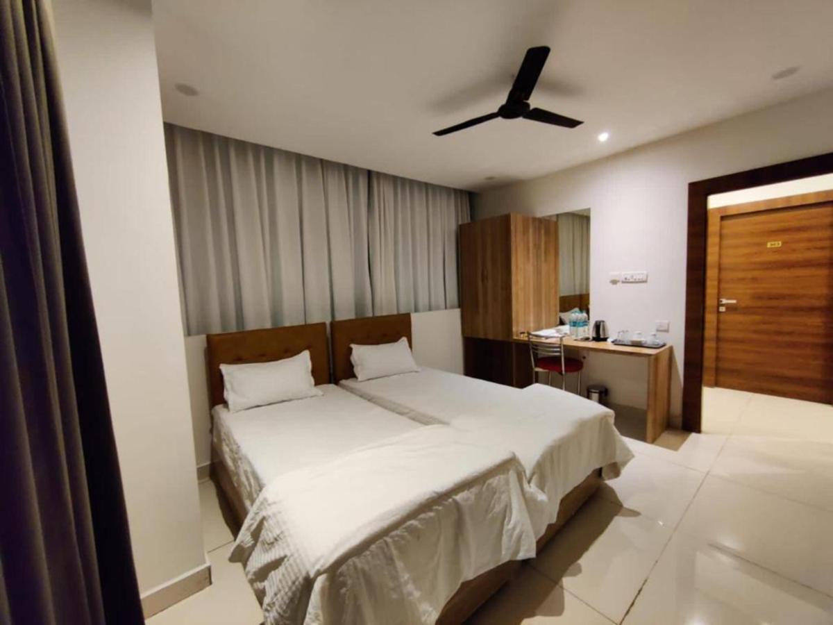 Hotel Hibiscus Tree- Bachupally Χιντεραμπάντ Εξωτερικό φωτογραφία