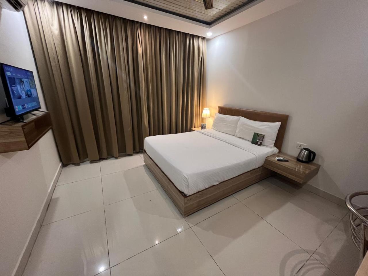 Hotel Hibiscus Tree- Bachupally Χιντεραμπάντ Εξωτερικό φωτογραφία