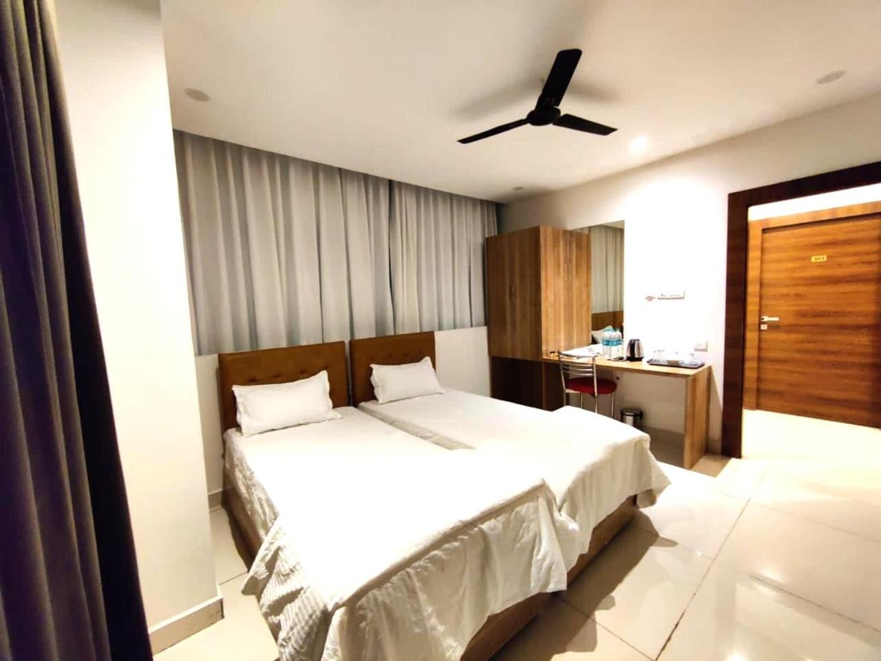 Hotel Hibiscus Tree- Bachupally Χιντεραμπάντ Εξωτερικό φωτογραφία
